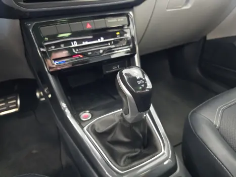 VOLKSWAGEN T-Cross 1.4 4P 250 TSI FLEX HIGHLINE AUTOM�TICO, Foto 9