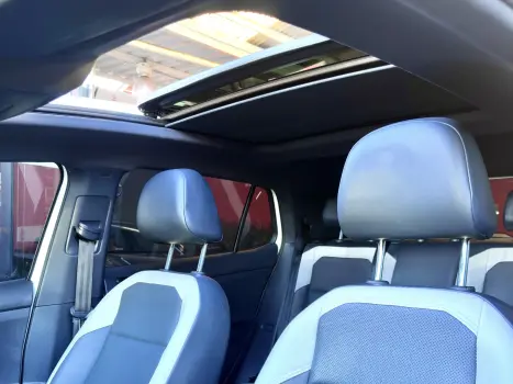 VOLKSWAGEN T-Cross 1.4 4P 250 TSI FLEX HIGHLINE AUTOM�TICO, Foto 11