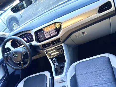 VOLKSWAGEN T-Cross 1.4 4P 250 TSI FLEX HIGHLINE AUTOM�TICO, Foto 21