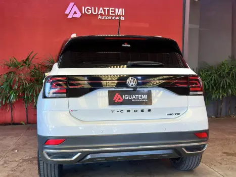 VOLKSWAGEN T-Cross 1.4 4P 250 TSI FLEX HIGHLINE AUTOM�TICO, Foto 23