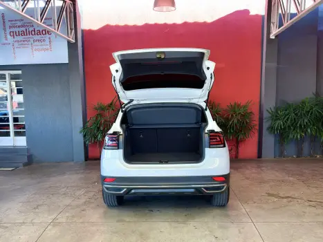 VOLKSWAGEN T-Cross 1.4 4P 250 TSI FLEX HIGHLINE AUTOM�TICO, Foto 24