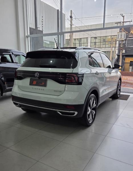 VOLKSWAGEN T-Cross 1.4 4P 250 TSI FLEX HIGHLINE AUTOM�TICO, Foto 4