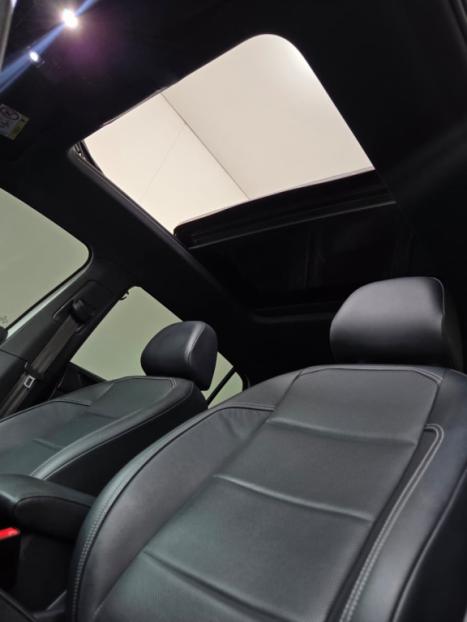 VOLKSWAGEN T-Cross 1.4 4P 250 TSI FLEX HIGHLINE AUTOM�TICO, Foto 8