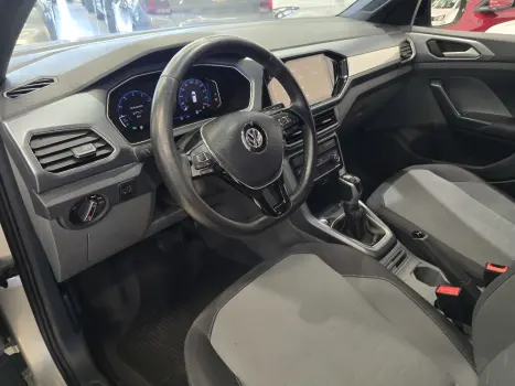 VOLKSWAGEN T-Cross 1.0 4P 200 TSI FLEX COMFORTLINE AUTOM�TICO, Foto 15