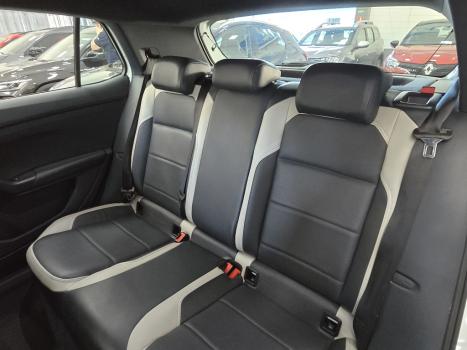 VOLKSWAGEN T-Cross 1.4 4P 250 TSI FLEX HIGHLINE AUTOM�TICO, Foto 17