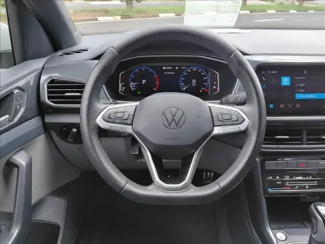 VOLKSWAGEN T-Cross 1.4 4P 250 TSI FLEX HIGHLINE AUTOM�TICO, Foto 15