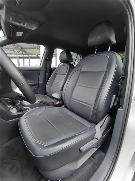 VOLKSWAGEN T-Cross 1.4 4P 250 TSI FLEX HIGHLINE AUTOM�TICO, Foto 10