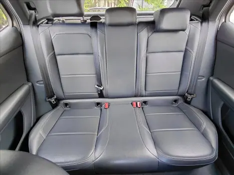 VOLKSWAGEN T-Cross 1.4 4P 250 TSI FLEX HIGHLINE AUTOM�TICO, Foto 11
