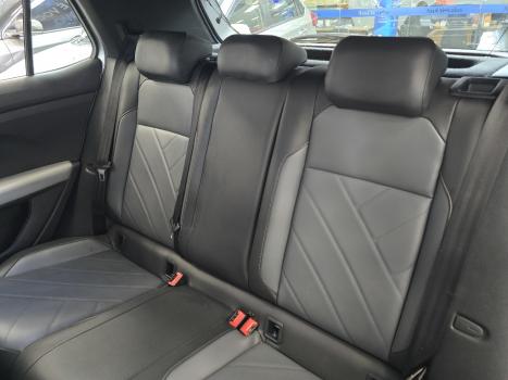VOLKSWAGEN T-Cross 1.0 4P 200 TSI FLEX COMFORTLINE AUTOM�TICO, Foto 16