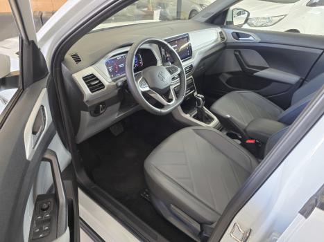 VOLKSWAGEN T-Cross 1.0 4P 200 TSI FLEX COMFORTLINE AUTOM�TICO, Foto 13