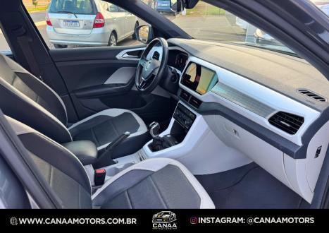 VOLKSWAGEN T-Cross 1.4 4P 250 TSI FLEX HIGHLINE AUTOM�TICO, Foto 14