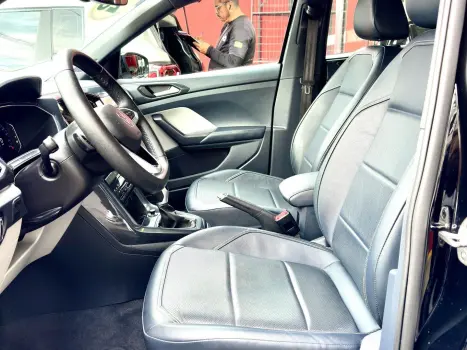 VOLKSWAGEN T-Cross 1.4 4P 250 TSI FLEX HIGHLINE AUTOM�TICO, Foto 2