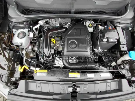 VOLKSWAGEN T-Cross 1.0 4P 200 TSI FLEX COMFORTLINE AUTOM�TICO, Foto 17