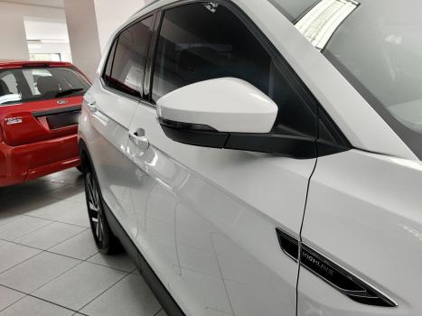 VOLKSWAGEN T-Cross 1.4 4P 250 TSI FLEX HIGHLINE AUTOM�TICO, Foto 11