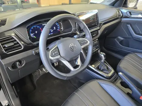 VOLKSWAGEN T-Cross 1.4 4P 250 TSI FLEX HIGHLINE AUTOM�TICO, Foto 14