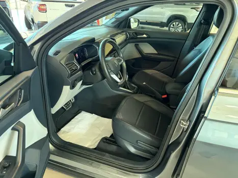 VOLKSWAGEN T-Cross 1.4 4P 250 TSI FLEX HIGHLINE AUTOMÁTICO, Foto 11