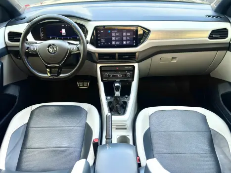 VOLKSWAGEN T-Cross 1.4 4P 250 TSI FLEX HIGHLINE AUTOM�TICO, Foto 18