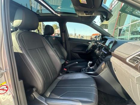 VOLKSWAGEN T-Cross 1.4 4P 250 TSI FLEX HIGHLINE AUTOM�TICO, Foto 16