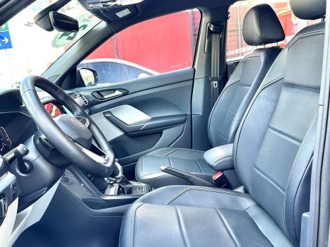 VOLKSWAGEN T-Cross , Foto 2