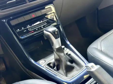 VOLKSWAGEN T-Cross , Foto 14