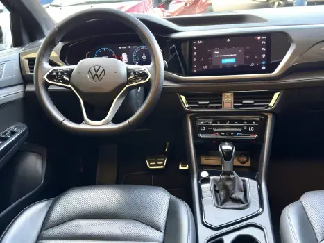 VOLKSWAGEN Taos 1.4 16V 4P FLEX 250 TSI HIGHLINE AUTOM�TICO, Foto 14