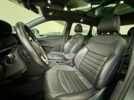 VOLKSWAGEN Taos 1.4 16V 4P FLEX 250 TSI HIGHLINE AUTOM�TICO, Foto 6