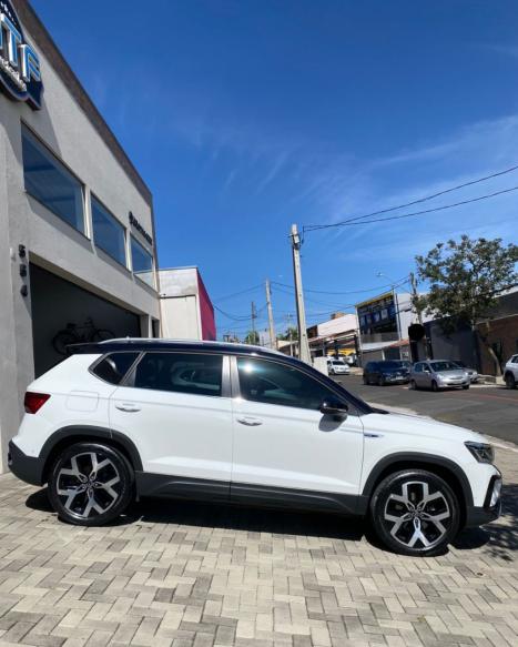 VOLKSWAGEN Taos 1.4 16V 4P FLEX 250 TSI HIGHLINE AUTOM�TICO, Foto 4