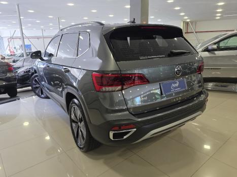 VOLKSWAGEN Taos 1.4 16V 4P FLEX 250 TSI COMFORTLINE AUTOM�TICO, Foto 4