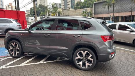VOLKSWAGEN Taos 1.4 16V 4P FLEX 250 TSI HIGHLINE AUTOM�TICO, Foto 3