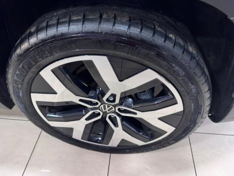 VOLKSWAGEN Taos 1.4 16V 4P FLEX 250 TSI HIGHLINE AUTOM�TICO, Foto 14