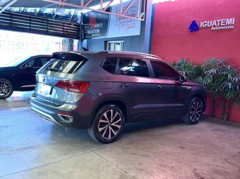 VOLKSWAGEN Taos 1.4 16V 4P FLEX 250 TSI HIGHLINE AUTOM�TICO, Foto 9