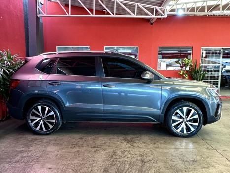 VOLKSWAGEN Taos 1.4 16V 4P FLEX 250 TSI HIGHLINE AUTOM�TICO, Foto 18