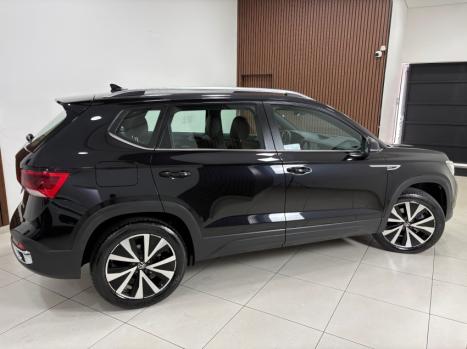 VOLKSWAGEN Taos 1.4 16V 4P FLEX 250 TSI HIGHLINE AUTOM�TICO, Foto 4