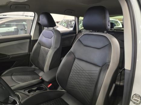 VOLKSWAGEN Taos 1.4 16V 4P FLEX 250 TSI COMFORTLINE AUTOMÁTICO, Foto 16