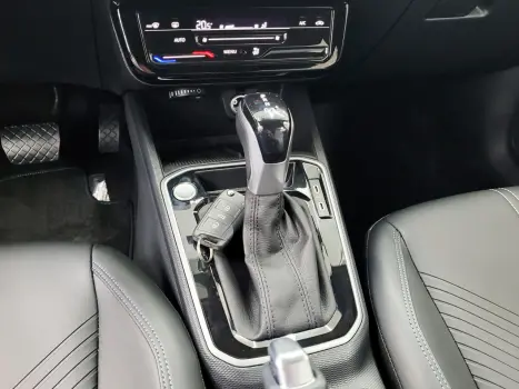 VOLKSWAGEN Tera 1.0 12V 4P 170 TSI HIGH AUTOM�TICO, Foto 16