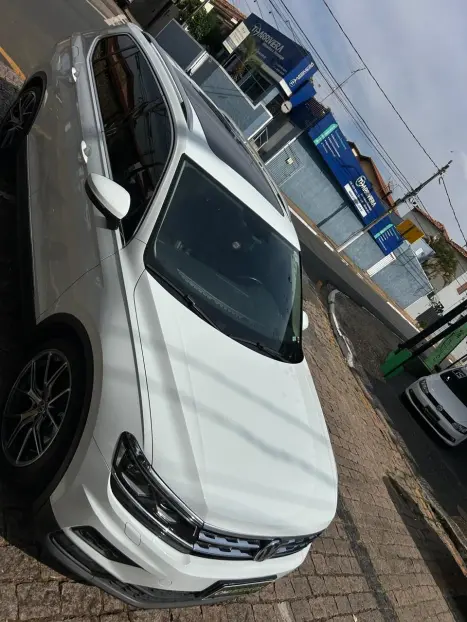 VOLKSWAGEN Tiguan 1.4 250 TSI TOTAL FLEX ALLSPACE COMFORTLINE TURBO AUTOMTICO TIPTRONIC, Foto 10
