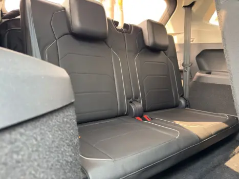 VOLKSWAGEN Tiguan 1.4 250 TSI TOTAL FLEX ALLSPACE COMFORTLINE TURBO AUTOMTICO TIPTRONIC, Foto 15
