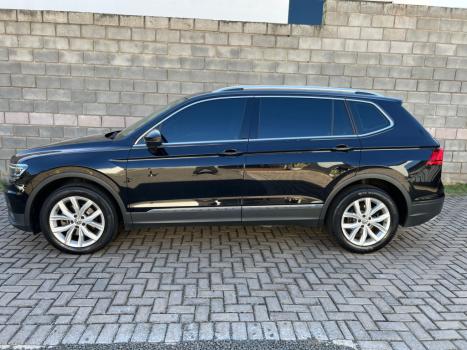 VOLKSWAGEN Tiguan 1.4 250 TSI TOTAL FLEX ALLSPACE COMFORTLINE TURBO AUTOMÁTICO TIPTRONIC, Foto 5 VOLKSWAGEN Tiguan 1.4 250 TSI TOTAL FLEX ALLSPACE COMFORTLINE TURBO AUTOMÁTICO TIPTRONIC, Foto 5