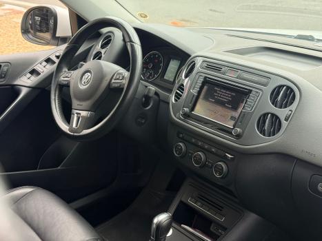 VOLKSWAGEN Tiguan 1.4 16V 4P TSI TURBO DSG AUTOM�TICO, Foto 8