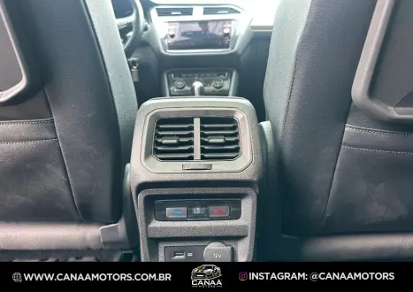 VOLKSWAGEN Tiguan 1.4 250 TSI TOTAL FLEX ALLSPACE COMFORTLINE TURBO AUTOM�TICO TIPTRONIC, Foto 10