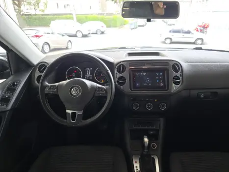VOLKSWAGEN Tiguan 1.4 16V 4P TSI TURBO DSG AUTOM�TICO, Foto 9