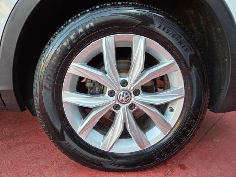 VOLKSWAGEN Tiguan 1.4 250 TSI TOTAL FLEX ALLSPACE TURBO AUTOM�TICO TIPTRONIC, Foto 18