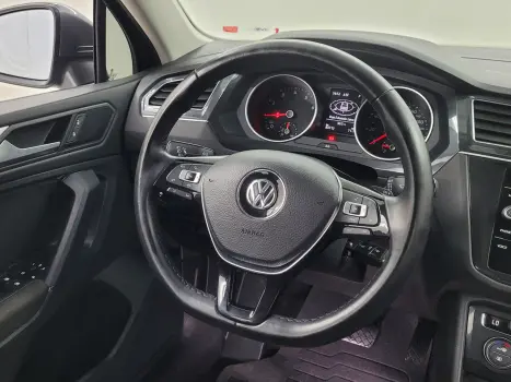 VOLKSWAGEN Tiguan 1.4 250 TSI TOTAL FLEX ALLSPACE TURBO AUTOM�TICO TIPTRONIC, Foto 14