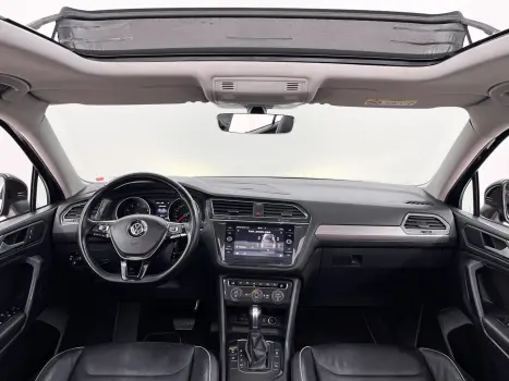 VOLKSWAGEN Tiguan 1.4 250 TSI TOTAL FLEX ALLSPACE COMFORTLINE TURBO AUTOM�TICO TIPTRONIC, Foto 5