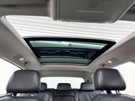 VOLKSWAGEN Tiguan 1.4 250 TSI TOTAL FLEX ALLSPACE COMFORTLINE TURBO AUTOM�TICO TIPTRONIC, Foto 25