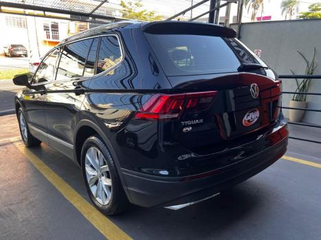 VOLKSWAGEN Tiguan 1.4 250 TSI TOTAL FLEX ALLSPACE COMFORTLINE TURBO AUTOM�TICO TIPTRONIC, Foto 4