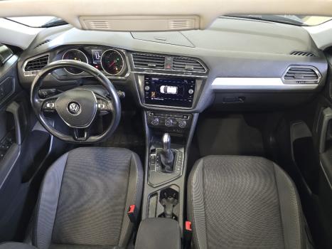 VOLKSWAGEN Tiguan 1.4 250 TSI TOTAL FLEX ALLSPACE COMFORTLINE TURBO AUTOM�TICO TIPTRONIC, Foto 15