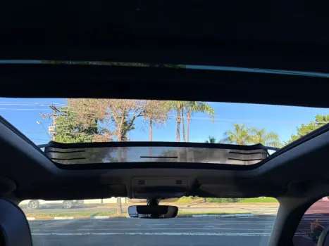 VOLKSWAGEN Tiguan 1.4 250 TSI TOTAL FLEX ALLSPACE COMFORTLINE TURBO AUTOM�TICO TIPTRONIC, Foto 14