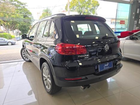 VOLKSWAGEN Tiguan 1.4 16V 4P TSI TURBO DSG AUTOM�TICO, Foto 3
