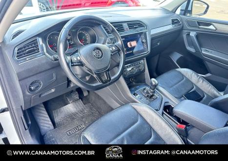 VOLKSWAGEN Tiguan 1.4 250 TSI TOTAL FLEX ALLSPACE COMFORTLINE TURBO AUTOM�TICO TIPTRONIC, Foto 9